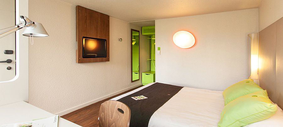 แคมปานิล พอยติเย่ ซุด เอโรปอร์ต Hotel ปัวติเยร์ ภายนอก รูปภาพ