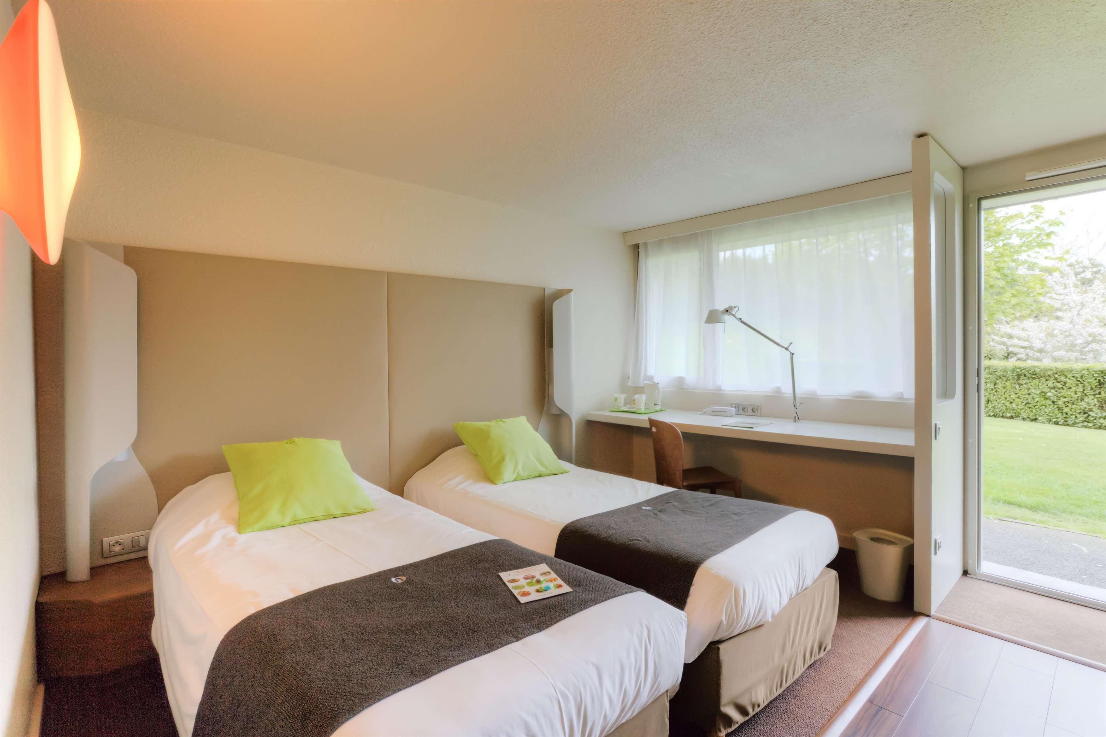 แคมปานิล พอยติเย่ ซุด เอโรปอร์ต Hotel ปัวติเยร์ ภายนอก รูปภาพ